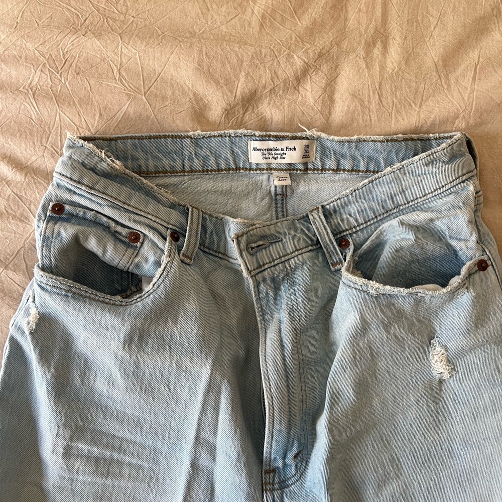 Abercrombie Curve Love 90s straight denim